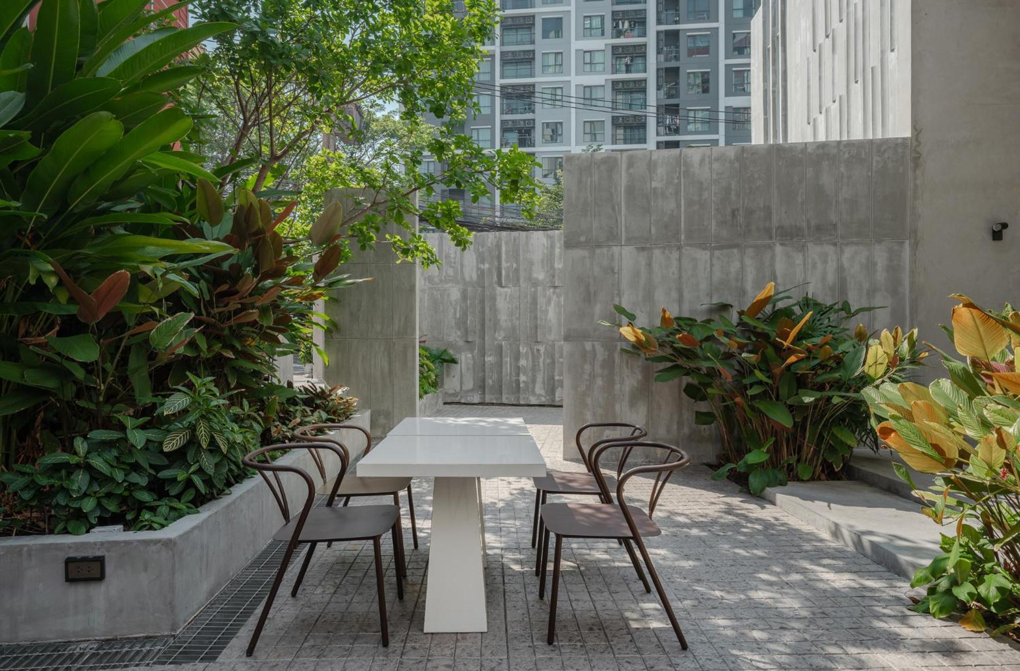 Nidhra Boutique Hotel Bangkok Sukhumvit Dış mekan fotoğraf